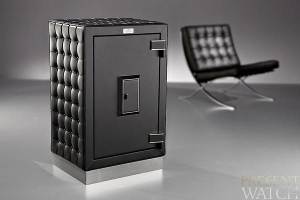 Döttling's Liberty Barcelona Watch Safe