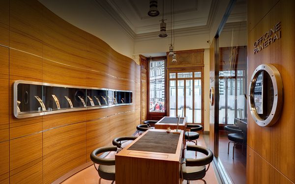 OFFICINE PANERAI BOUTIQUE IN FIRENZE 