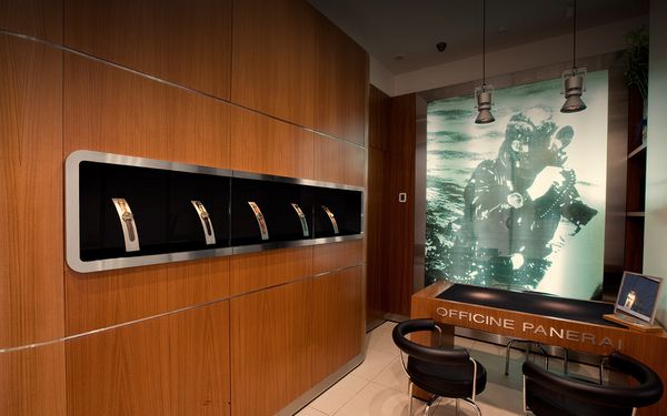 OFFICINE PANERAI IN BEIRUT