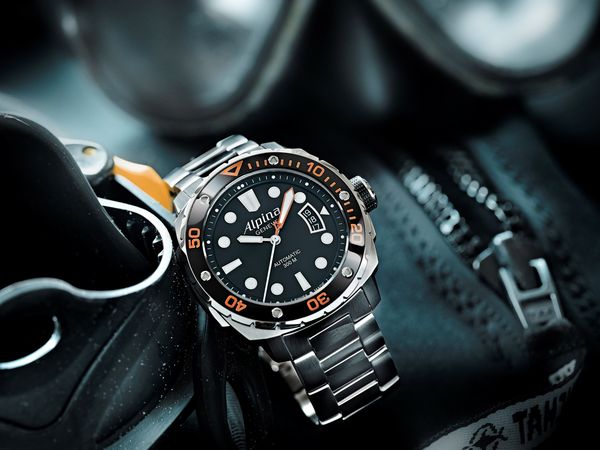 A watch for an extreme challenge - The Alpina Extreme Diver 300 Orange